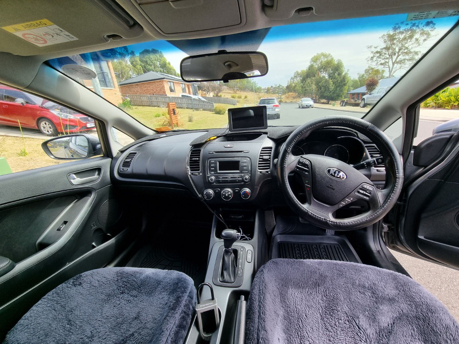 KIA Cerato 2018 - Thumbnail 5